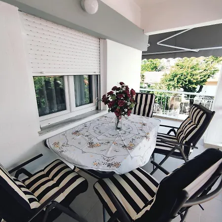 Apartment Seaside