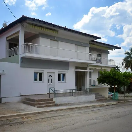 Seaside Apartment Nea Iraklia