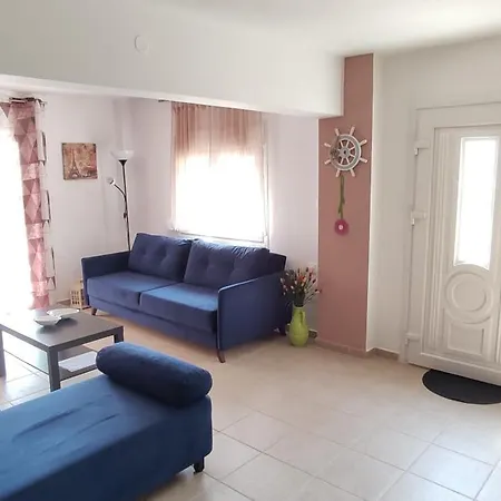 Apartment Seaside Nea Iraklia